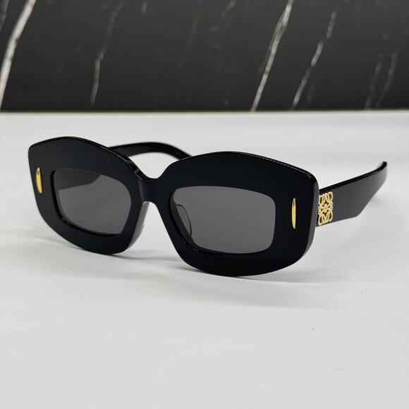 NEW LOEWE LW40114F 01A WOMEN SUNGLASSES BLACK LOEWE EYEWEAR - Picture 1 of 11